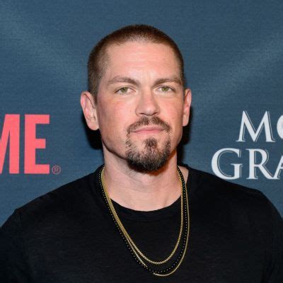 steve howey weight and height|Steve Howey Net Worth, Wife, Bio, Age, Height,。